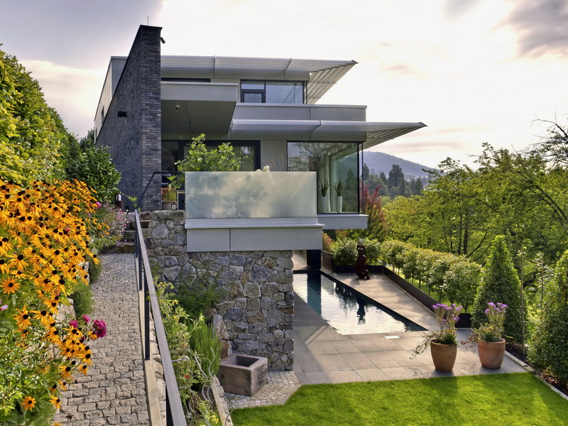 KLICKEN FÜR MEHR INFORMATIONEN! 