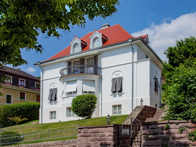 KLICKEN FÜR MEHR INFORMATIONEN! 